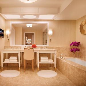 Premier King Room